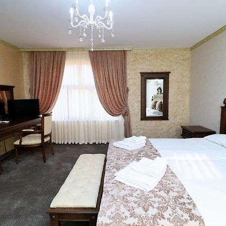 Asa Boutique Hotel Хасково Экстерьер фото